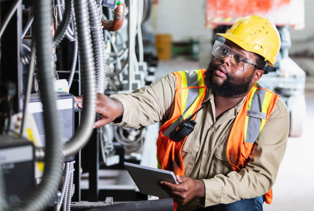 Best Electrical Installation Contractor  in Strawberry Point, IA